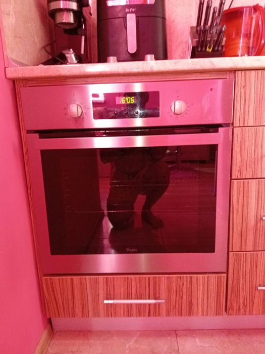 Вградена фурна Whirlpool