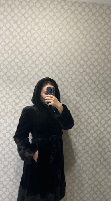 Продается норковая шуба,
