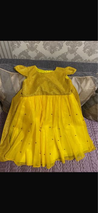 Продам Платье детское нарядное для девочки