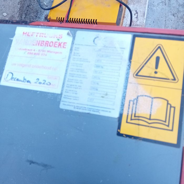 Електрическа палетна количка