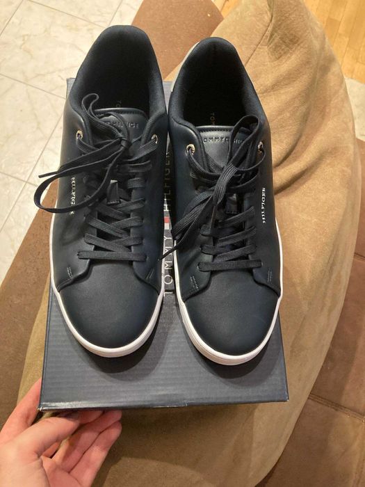 Tommy Hilfiger обувки с гранция