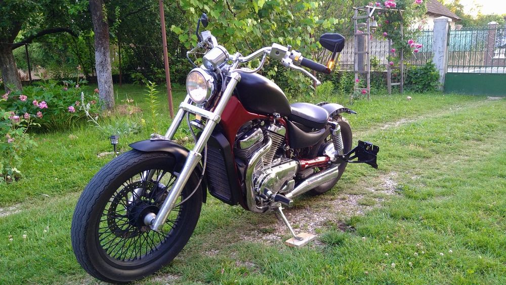 Suzuki Intruder VS800, Bobber, frumos,  impecabil
