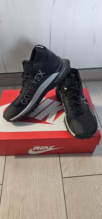 Дамски маратонки