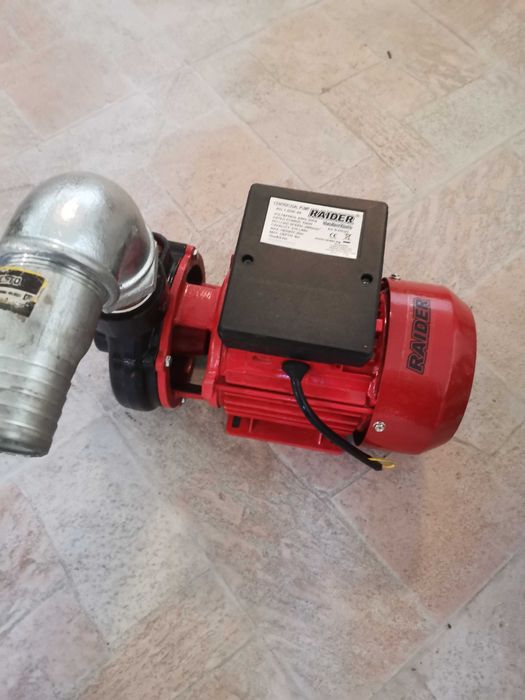 Помпа Raider нова