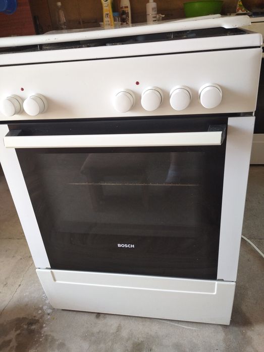 Продам газ плиту