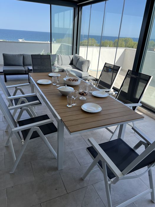 INCHIRIEZ/Regim hotelier apartament cu terasa vedere la mare/lac