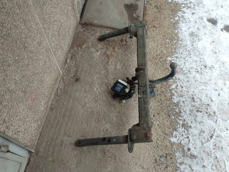 Теглич за Fiat Punto