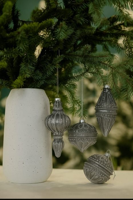 Стеклянные ёлочные игрушки