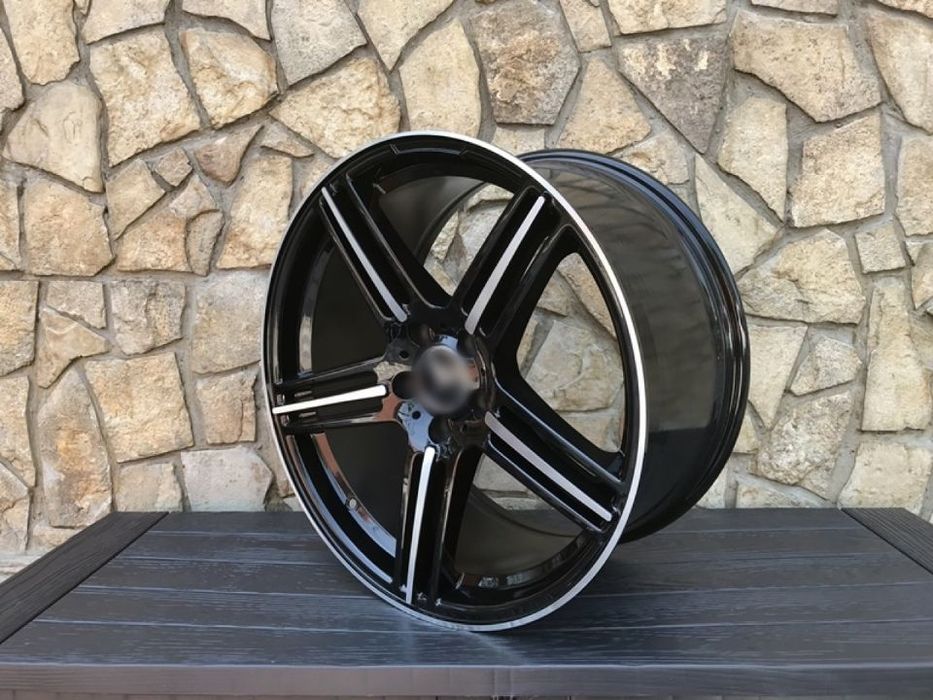 Jante Mercedes AMG noi, diametru R19 inchi 5x112