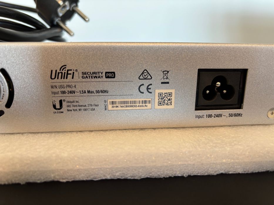 Firewall Unifi USG Pro-4