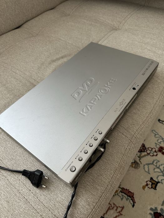 DVD плеер Samsung