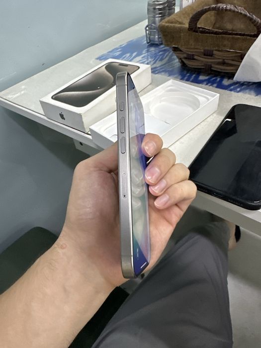 iPhone 15 Pro свой