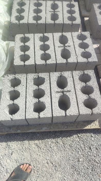 Универсальный шлакоблок