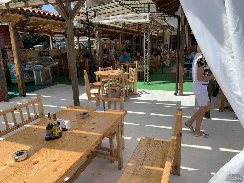 Продаваме хотел разположен на брега на морето в гр. Несебър