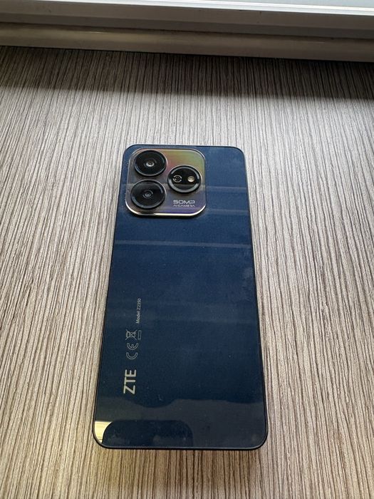 Нов! Zte Blade v60