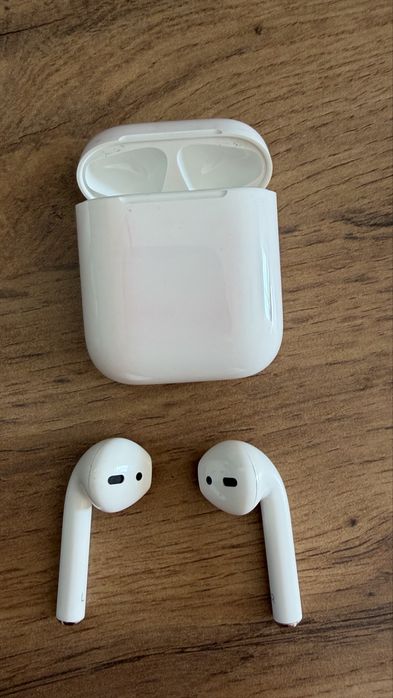 AirPods 2 работают отлично