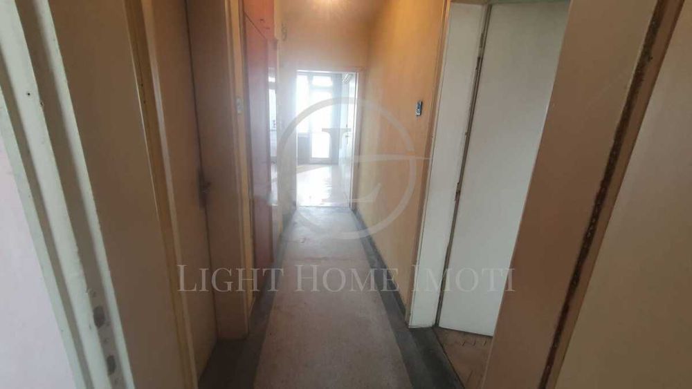 Продава се Тристаен апартамент в Пловдив, Каменица 1 - 100 кв.м за 1825 €/кв.м - Снимка #4