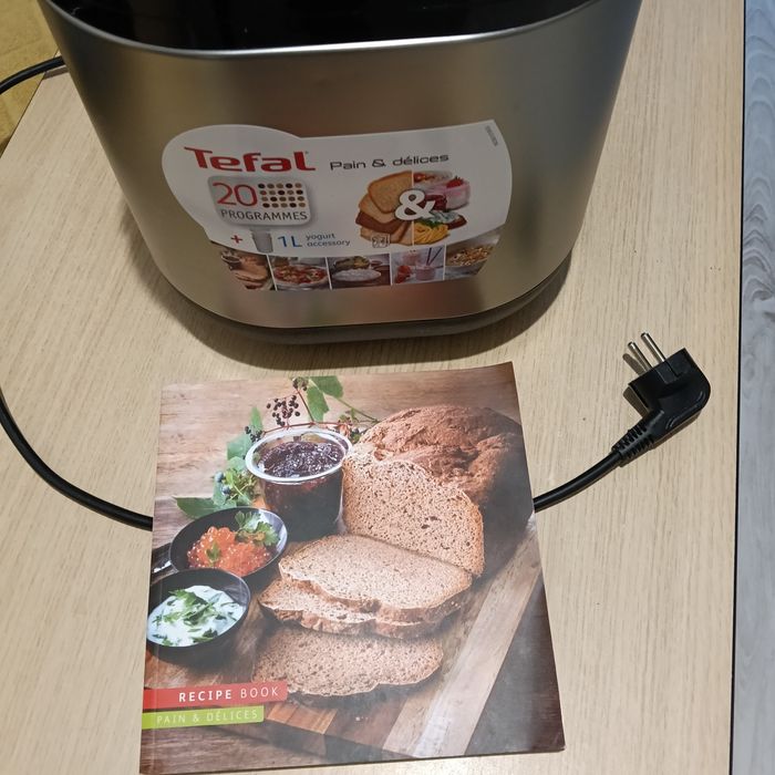Mașina de făcut pâine Tefal -1kg