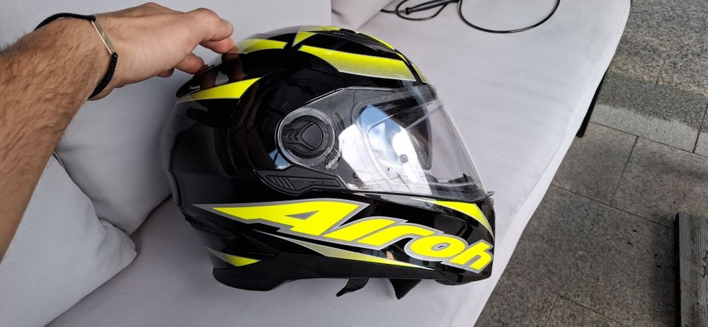 Vand casca moto airoh