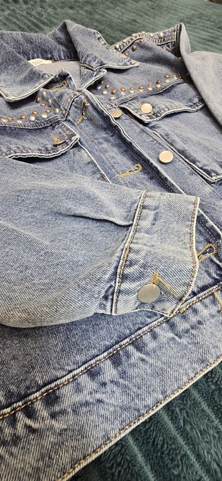 Продам новую костюмчик. Турция Жинсовка