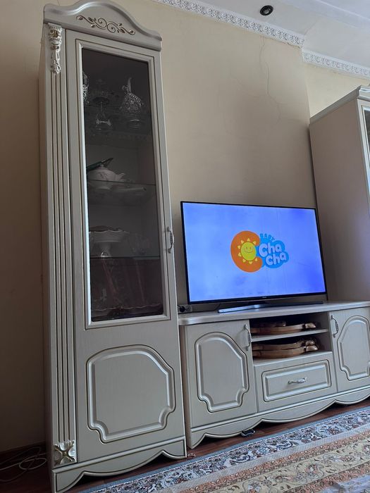 Срочно продам горка в гостиную