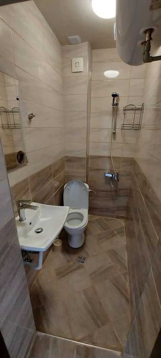 Дава се под наем Едностаен апартамент в София, Банишора - 30 кв.м за 357 € - Снимка #2