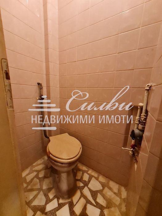 Продава се Тристаен апартамент в Шумен, Болницата - 97 кв.м за 973 €/кв.м - Снимка #9