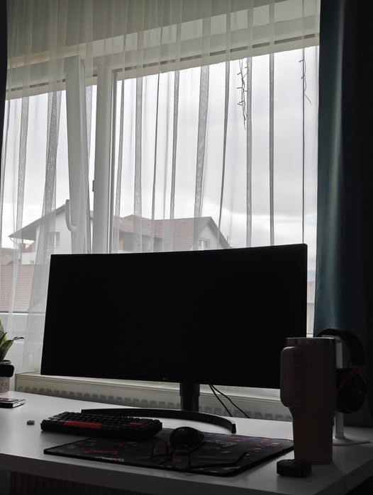 Monitor LG QHD ultrawide 35 inch curbat 90hz