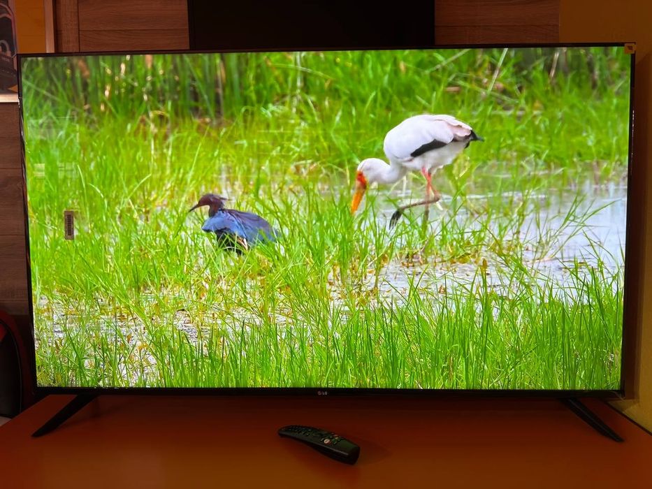 Продается телевизор  SMART TV 55