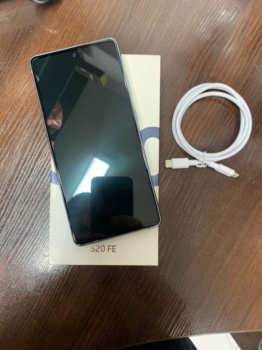 Самсунг с20 фе в отличном состоянии