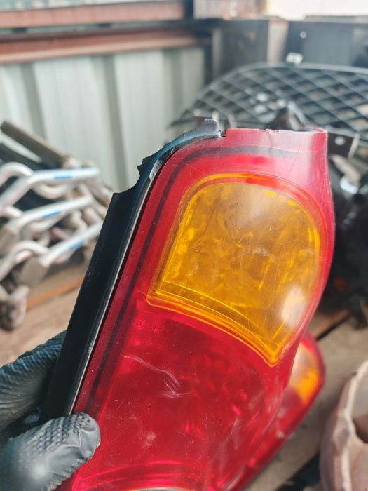 Lampa spate mitsubishi l200