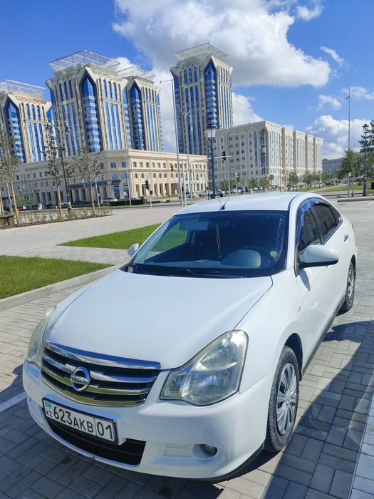 Продам автомобиль Nissan Almera 2015 года коробка автомат.Проб 140000.