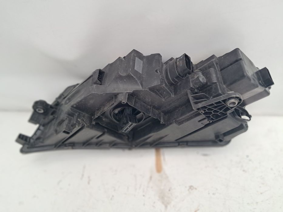 Фар Skoda Octavia 3