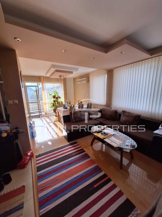 Продава се Тристаен апартамент в Пловдив, Кючук Париж - 115 кв.м за 2018 €/кв.м - Снимка #1