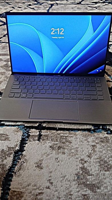 Asus zenbook 8/256 talik