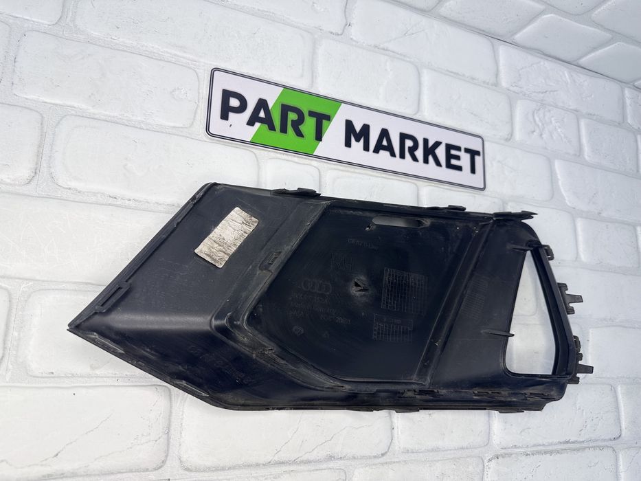 Дясна решетка AUDI A7 C8 S Line 4K8807682B 4K8807152A