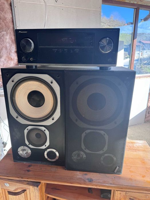 Продавам Усилвател (Pioneer vsx -324-k-p + сет AKAI) с колони