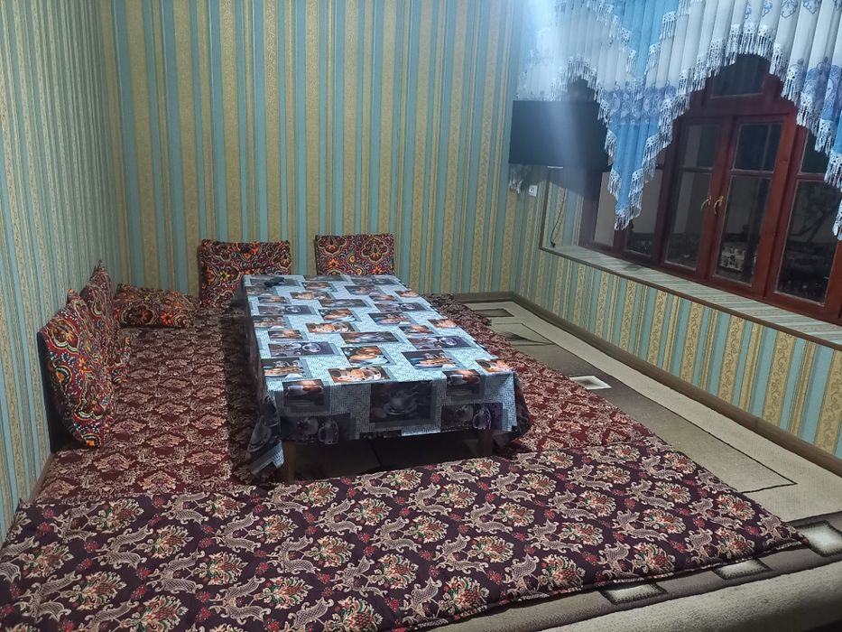 Количество спальных мест:4-команты