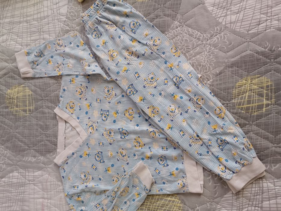 Детски дрехи ръст 116/122 и маратонки