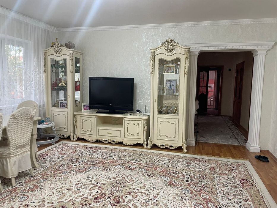 Продам дом с мебелью