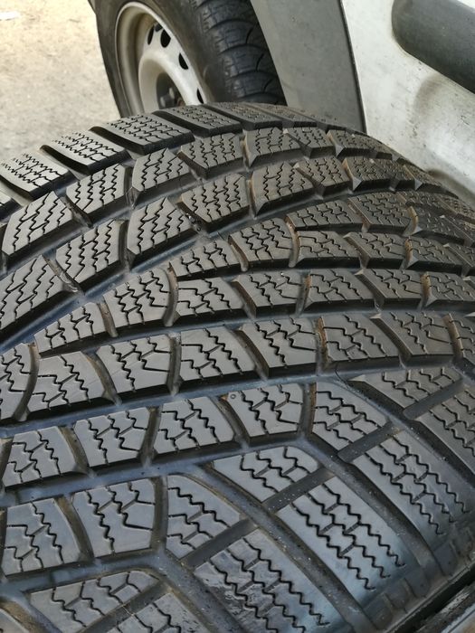 Нови  305/35/20 Pirelli dot1713