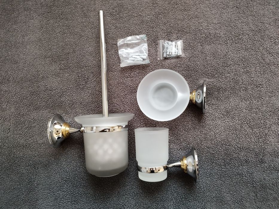 Комплект аксесоари за баня