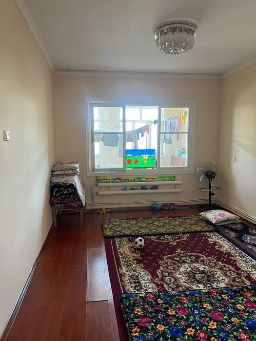 Kvartira 2 xonali 6.4da, lokatsiyasi zo'r joyda