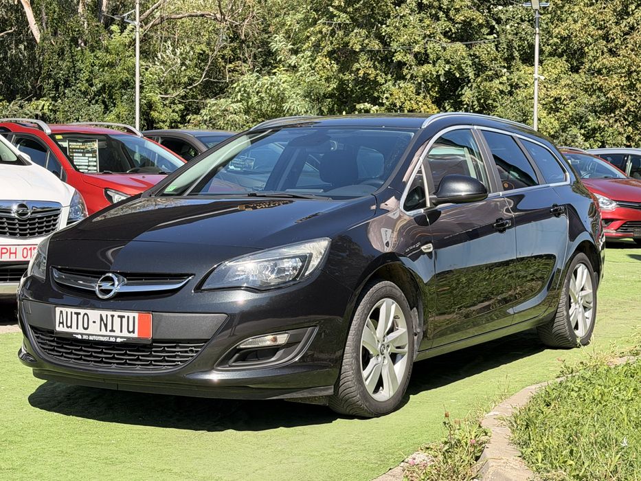 Opel Astra J 2014 si in Rate
