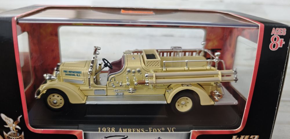 Autospecială Pompieri 1938 AHRENS-FOX VC