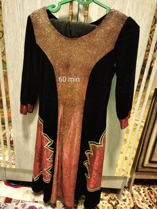 Ayollar uchun kiyimlar sotiladi holati yaxshi