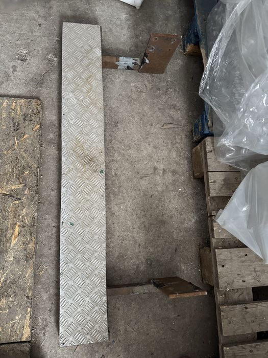 Степенка за мерцедес спринтер до 2003