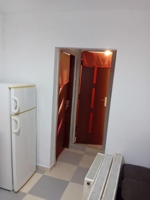 Vând apartament cu 2 camere  in Braila, strada  Simion Barnutiu,