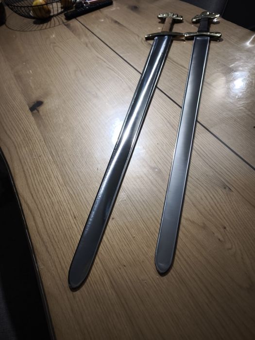 Викингски меч за реконструкции