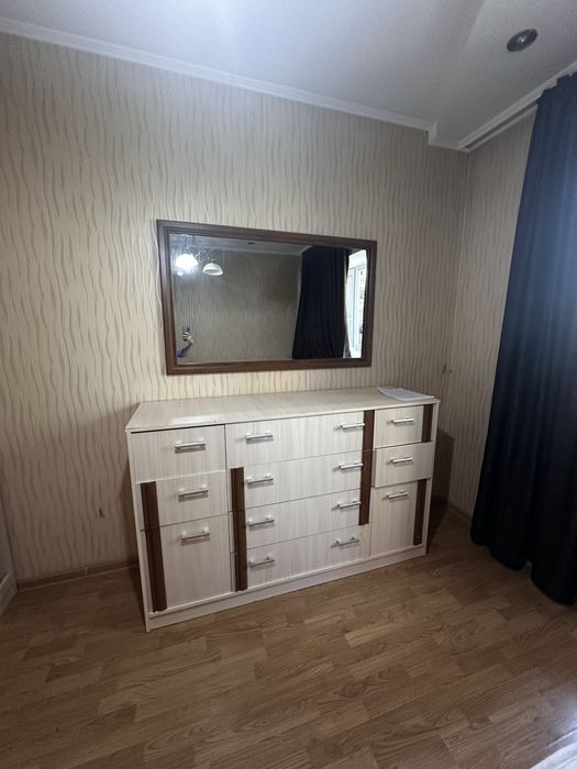 Продается спальный гарнитур